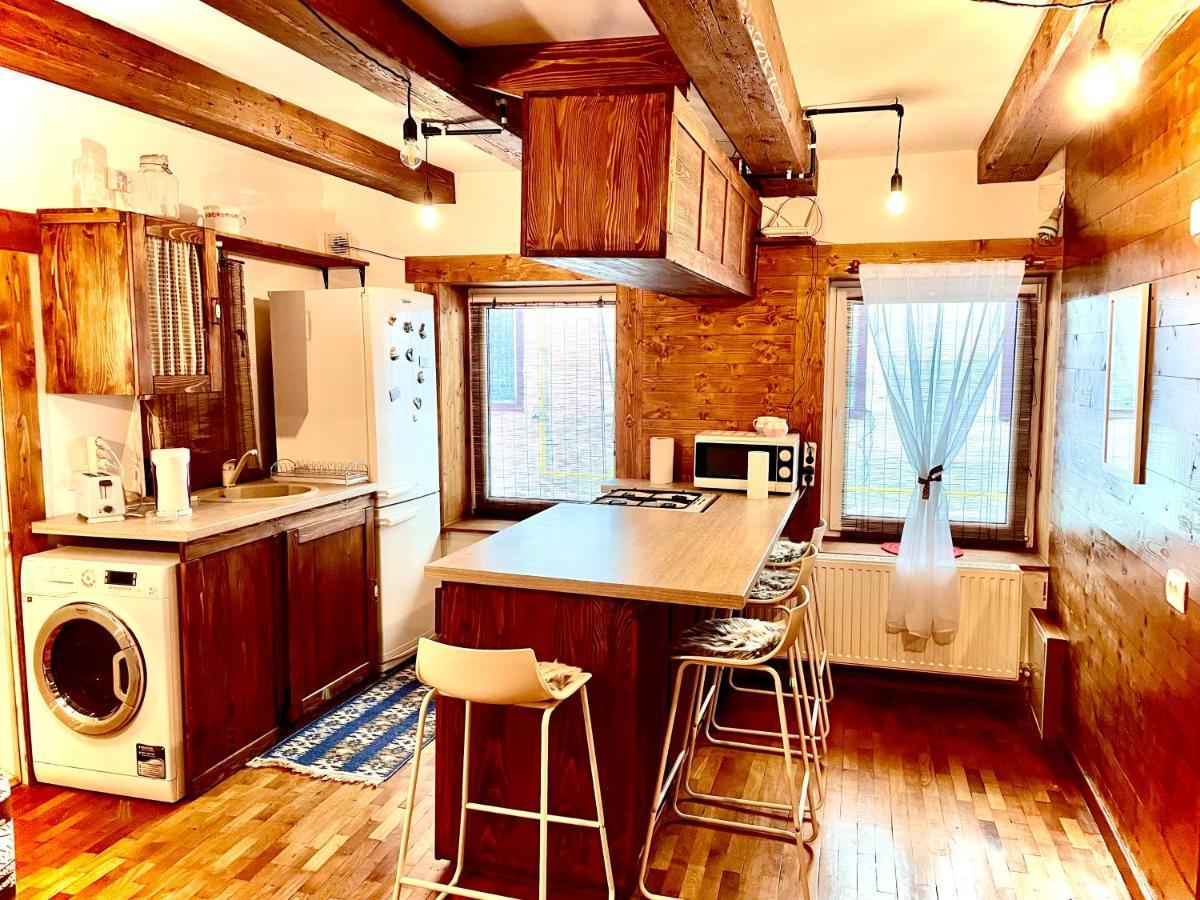 Apartament Rustic In Centrul Istoric Lejlighed Braşov Eksteriør billede