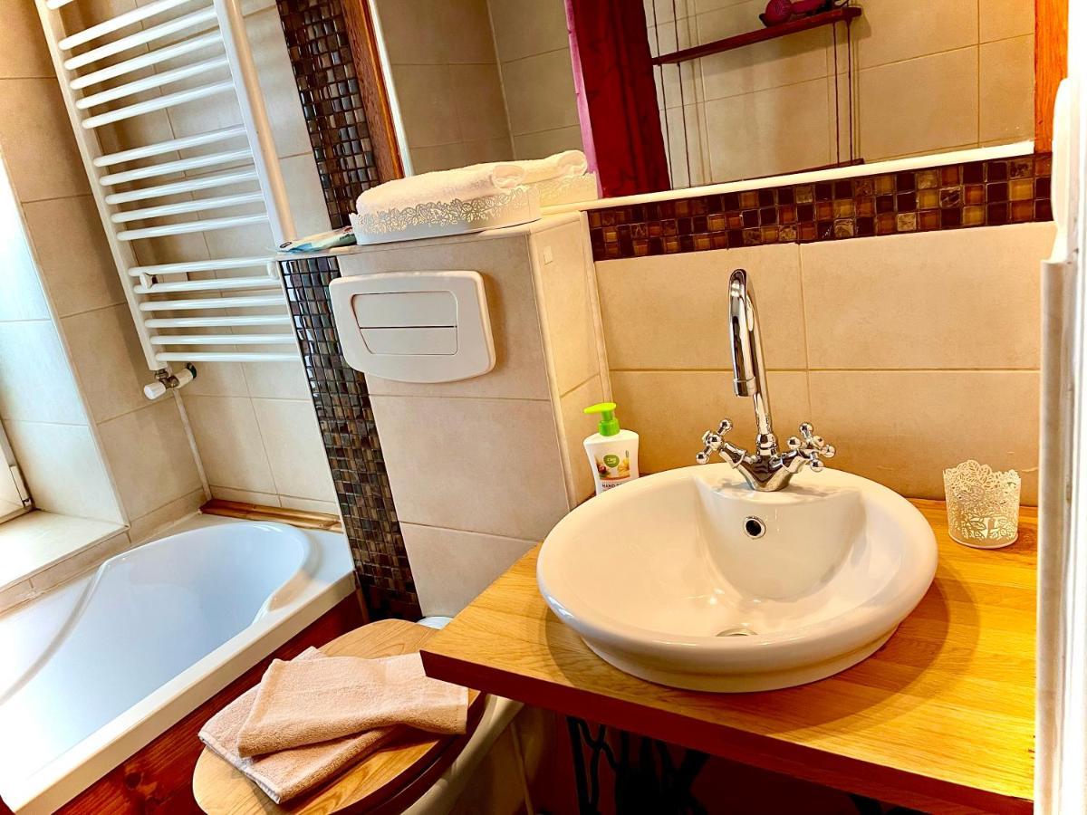 Apartament Rustic In Centrul Istoric Lejlighed Braşov Eksteriør billede